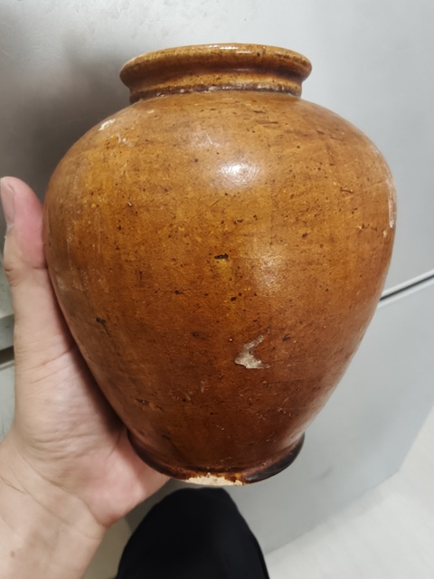 古玩陶瓷唐代黃釉罐真品鑒賞圖