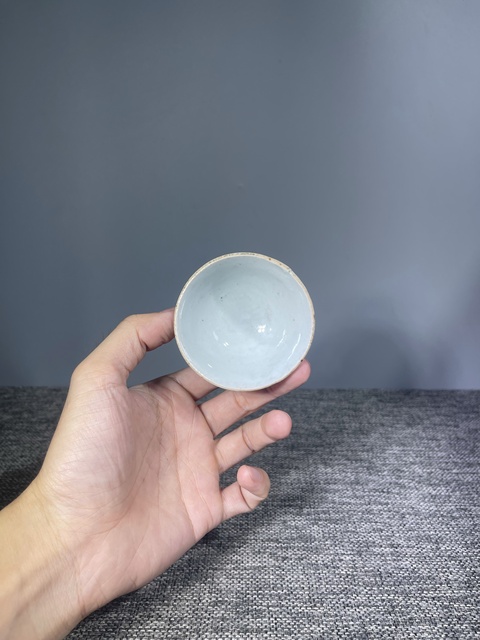古玩陶瓷清中期.豆青釉茶杯拍賣,當前價格0元