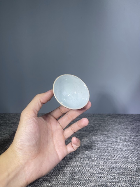 古玩陶瓷清中期.豆青釉茶杯拍賣,當前價格0元