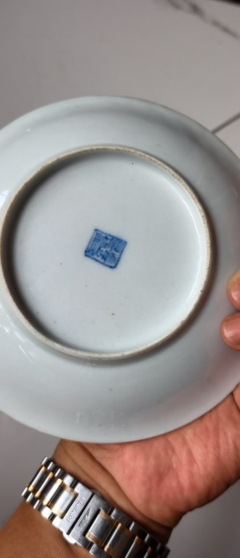 古玩陶瓷日本明治粉彩八駿圖盤真品鑒賞圖