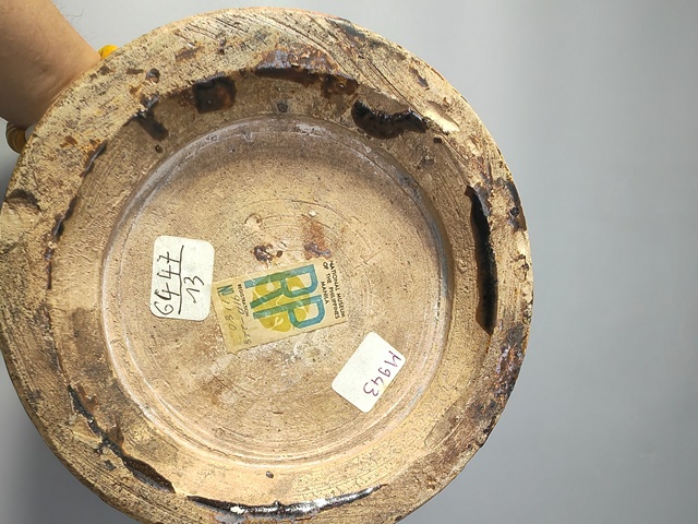 古玩陶瓷剔花梅瓶真品鑒賞圖