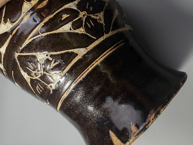 古玩陶瓷剔花梅瓶真品鑒賞圖
