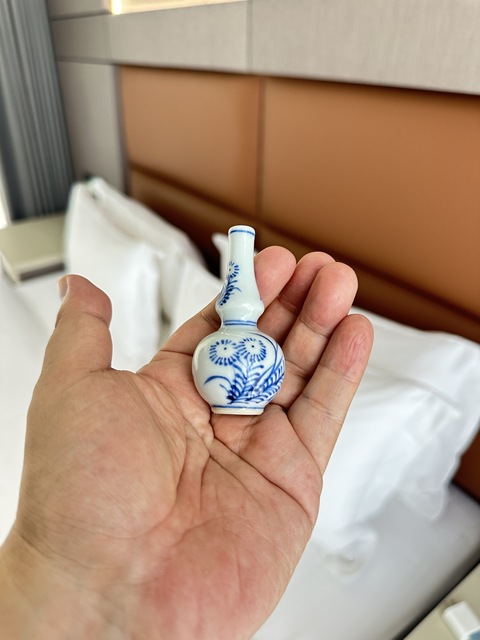 古玩陶瓷青花花卉紋葫蘆瓶，疑似復窯真品鑒賞圖