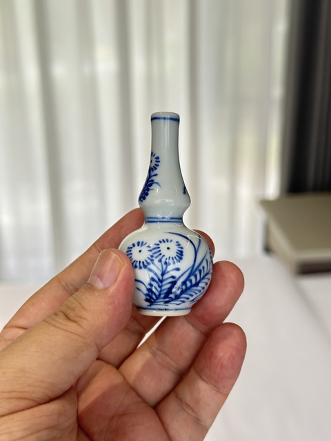 古玩陶瓷青花花卉紋葫蘆瓶，疑似復窯真品鑒賞圖