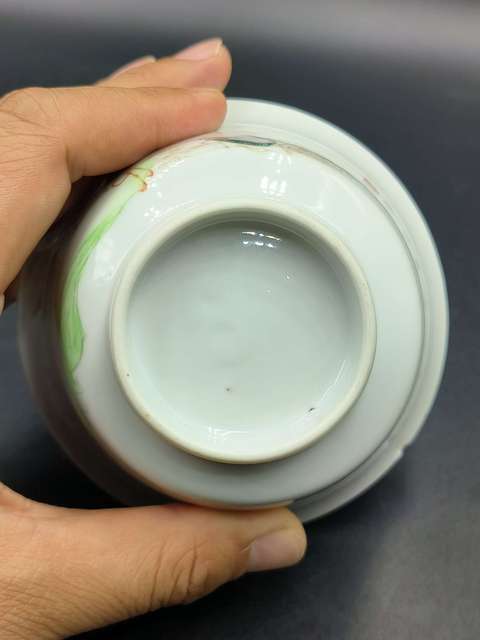 古玩陶瓷民國時期粉彩仕女人物茶碗拍賣,當前價格1500元