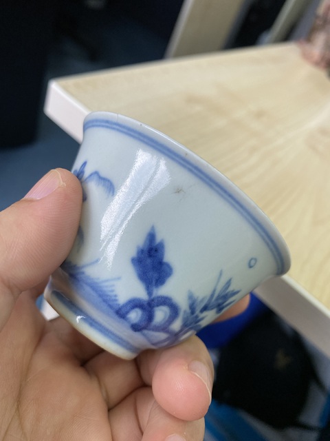 古玩陶瓷青花花卉紋杯真品鑒賞圖