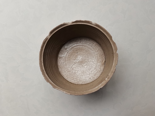 古玩陶瓷原始青瓷弦紋平底碗真品鑒賞圖