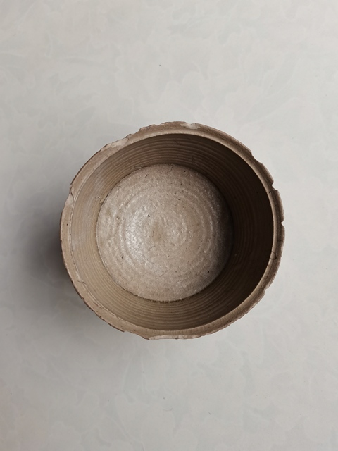 古玩陶瓷原始青瓷弦紋平底碗真品鑒賞圖