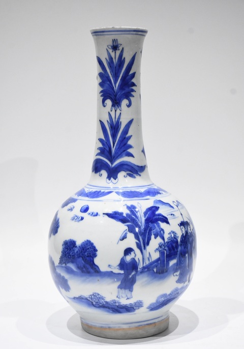 古玩陶瓷青花人物長頸瓶真品鑒賞圖
