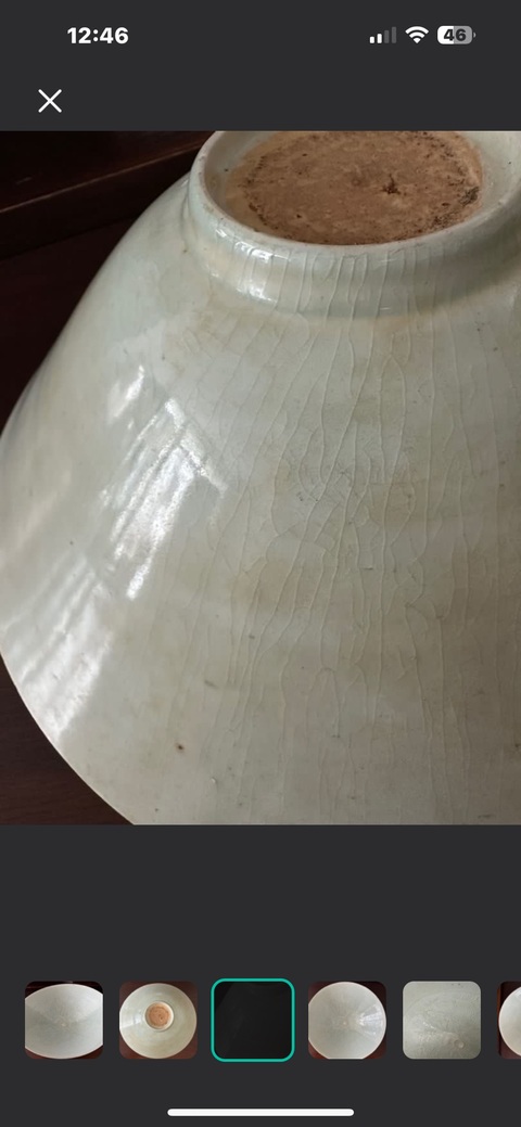 古玩陶瓷湖田窯暗刻童子花卉紋大碗真品鑒賞圖