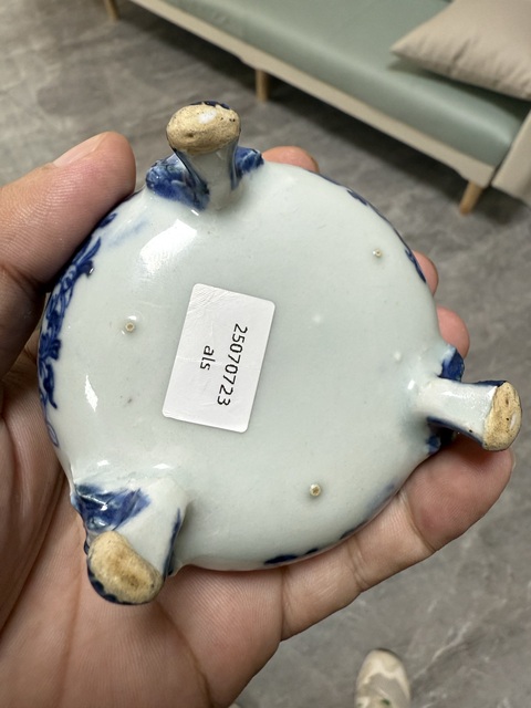 古玩陶瓷青花花鳥紋香爐拍賣，當前價格6600元