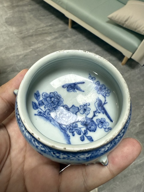 古玩陶瓷青花花鳥三足洗真品鑒賞圖