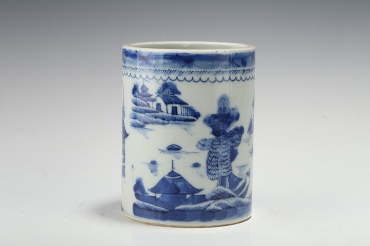 古玩陶瓷清中晚·青花山水樓閣紋筆筒真品鑒賞圖