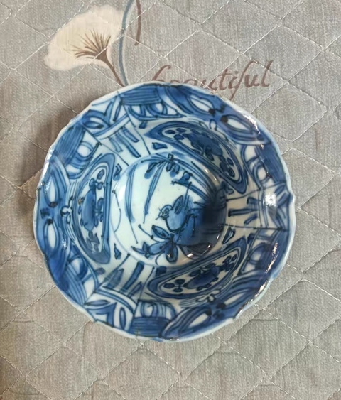古玩陶瓷青花花鳥紋折沿碗真品鑒賞圖