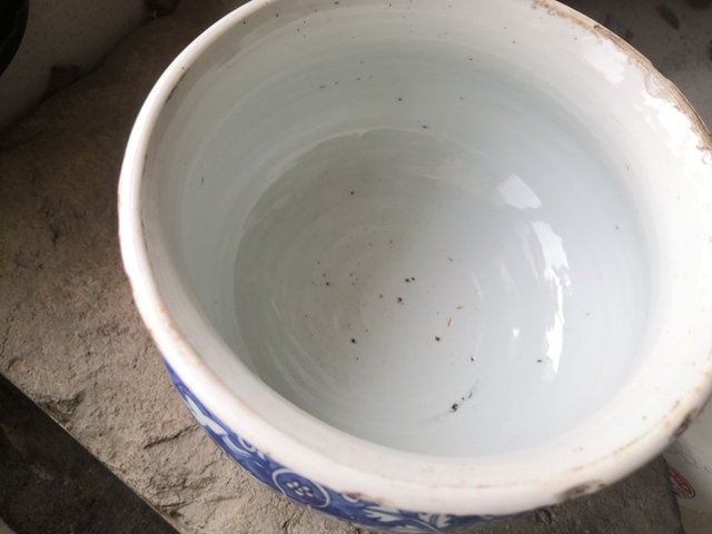 古玩陶瓷花卉紋青花圈足缽式香爐真品鑒賞圖