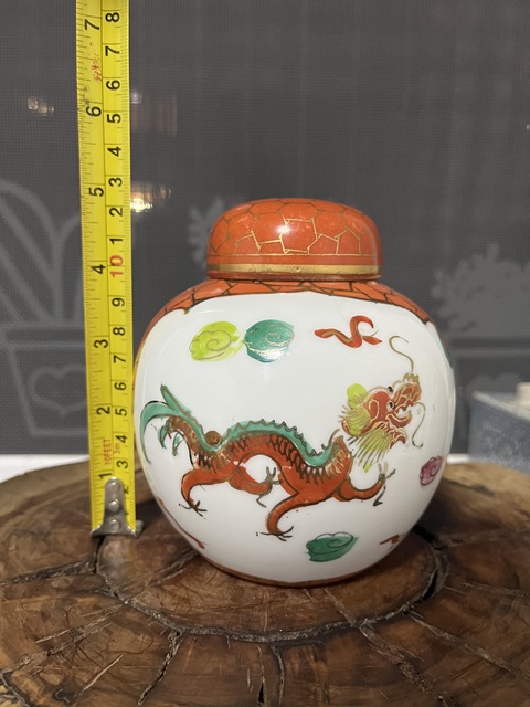 古玩陶瓷珊瑚紅粉彩龍鳳紋罐真品鑒賞圖