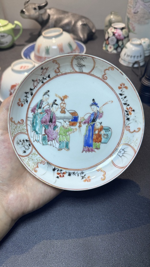 古玩陶瓷乾隆細路廣彩盤真品鑒賞圖