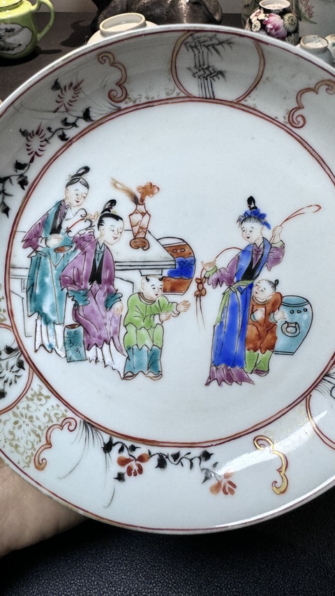古玩陶瓷乾隆細路廣彩盤真品鑒賞圖