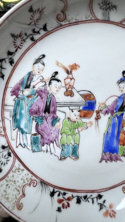 古玩陶瓷乾隆細路廣彩盤真品鑒賞圖