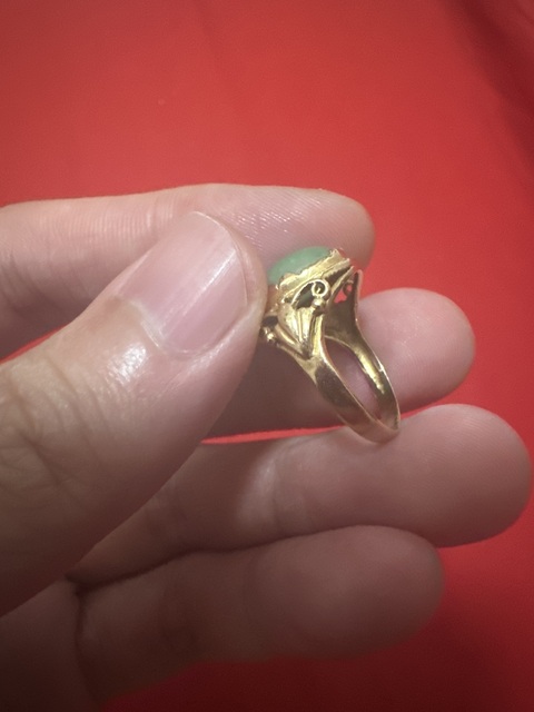 古玩玉器天然翡翠鑲嵌戒指拍賣，當前價格30000元