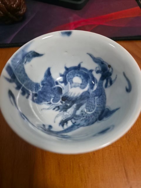 古玩陶瓷青花過墻龍茶杯真品鑒賞圖