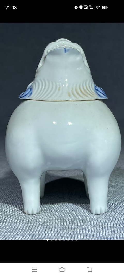 古玩陶瓷日本明治青花香薰真品鑒賞圖