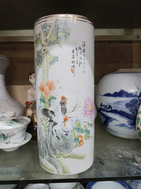 古玩陶瓷粉彩花鳥紋帽筒真品鑒賞圖