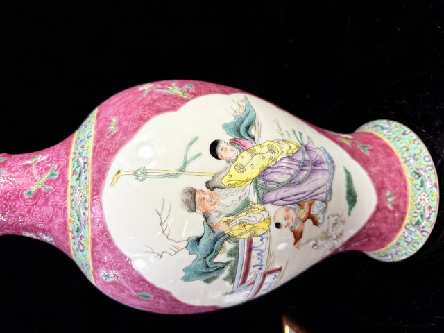 古玩陶瓷粉彩瓶真品鑒賞圖