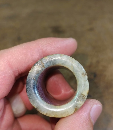 古玩玉器岫玉雕“素紋扳指”真品鑒賞圖