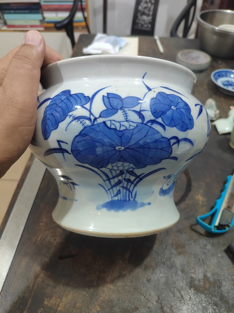 古玩陶瓷青花廣口尊真品鑒賞圖