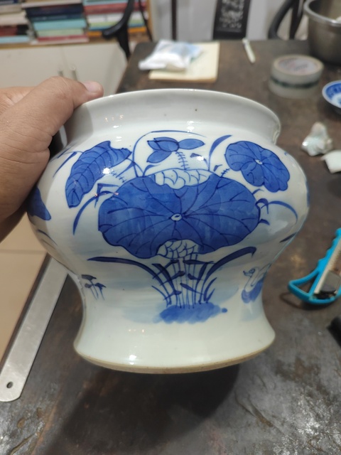 古玩陶瓷青花廣口尊真品鑒賞圖