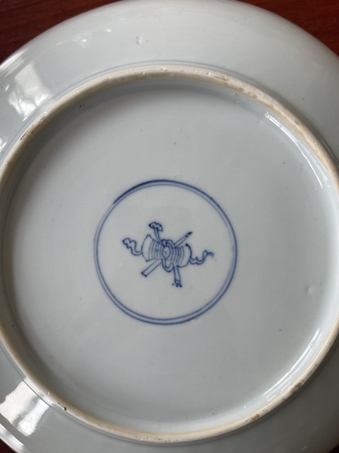古玩陶瓷人物紋青花盤真品鑒賞圖
