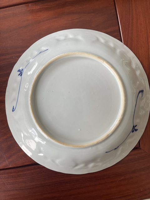古玩陶瓷人物紋青花盤真品鑒賞圖