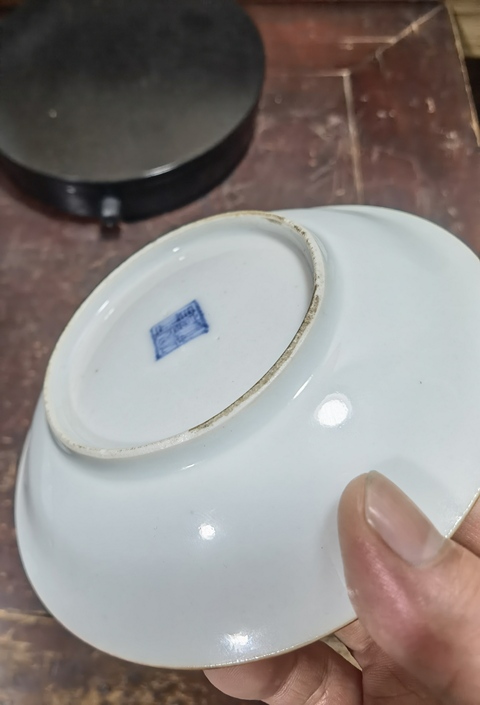 古玩陶瓷青花加彩駿馬圖盤真品鑒賞圖