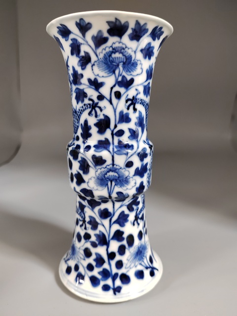 古玩陶瓷青花花觚真品鑒賞圖