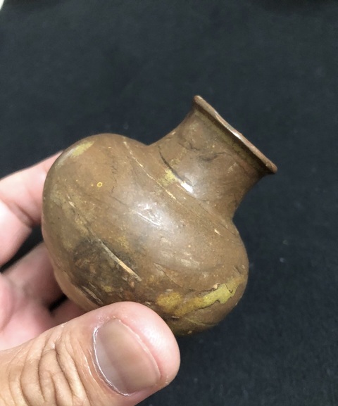 古玩陶瓷宋元時期洪塘窯黃褐釉茶入真品鑒賞圖