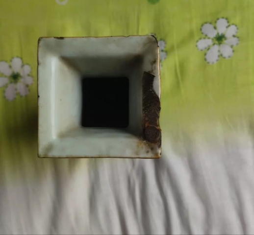 古玩陶瓷粉彩仕女人物紋四方瓶真品鑒賞圖