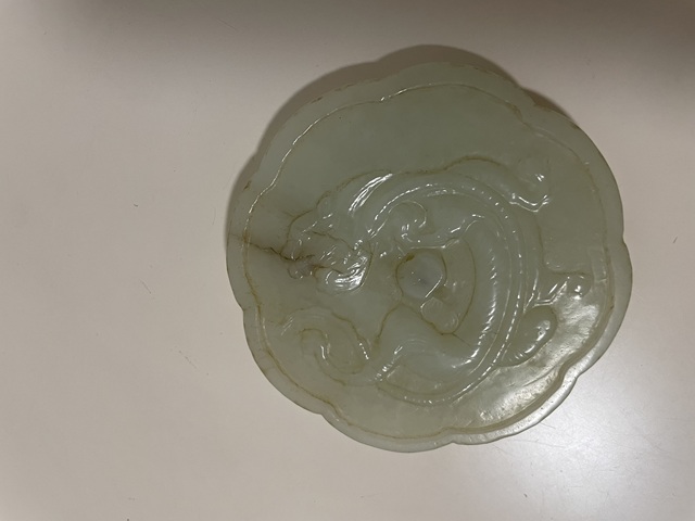古玩玉器和田玉雕“螭龍紋牌”拍賣,當前價格15000元