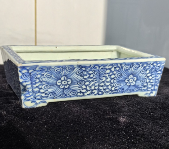 古玩陶瓷青化纏枝蓮水仙盆真品鑒賞圖