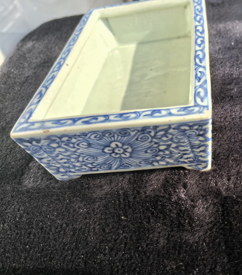 古玩陶瓷青化纏枝蓮水仙盆真品鑒賞圖