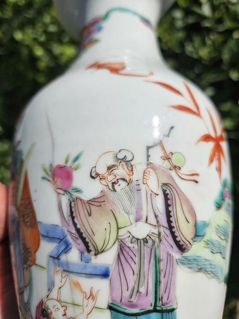 古玩陶瓷粉彩人物故事觀音瓶真品鑒賞圖
