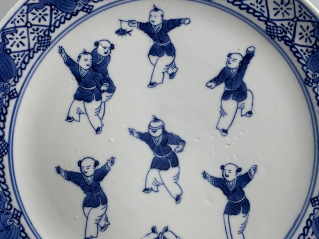 古玩陶瓷清晚期·青花人物紋盤拍賣,當前價格1456元