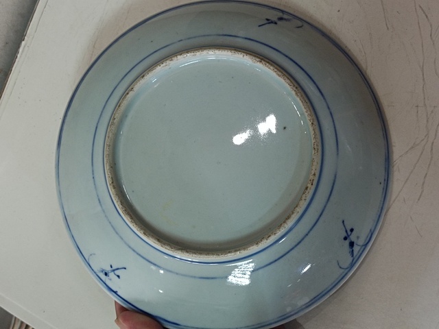 古玩陶瓷花果紋青花盤真品鑒賞圖