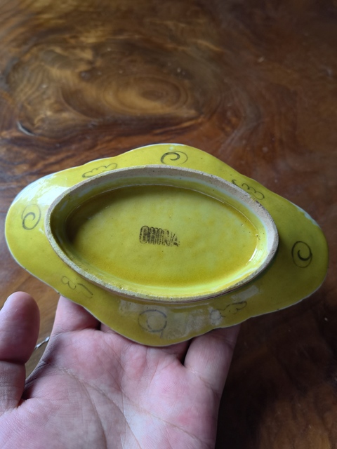 古玩陶瓷晚清海棠盤真品鑒賞圖