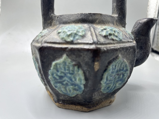 古玩陶瓷三彩提梁壺真品鑒賞圖