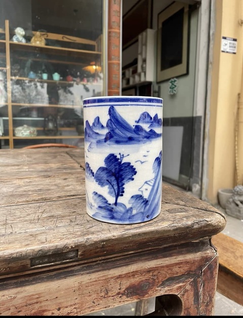 古玩陶瓷山水紋青花筆筒真品鑒賞圖