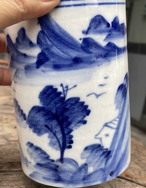 古玩陶瓷山水紋青花筆筒真品鑒賞圖