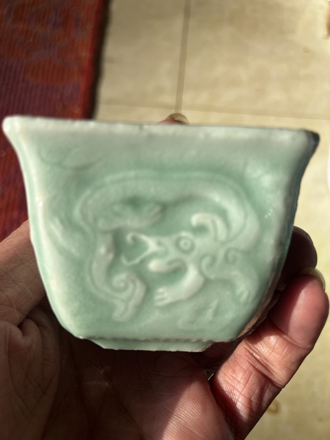 古玩陶瓷青釉四方倭角杯真品鑒賞圖