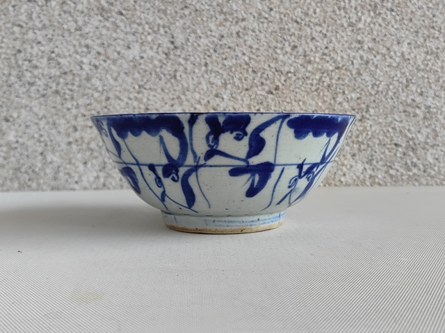 古玩陶瓷青花花卉紋碗拍賣，當(dāng)前價(jià)格580元