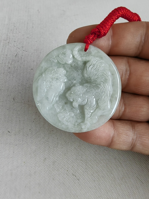 古玩玉器天然翡翠雕“虎牌”真品鑒賞圖